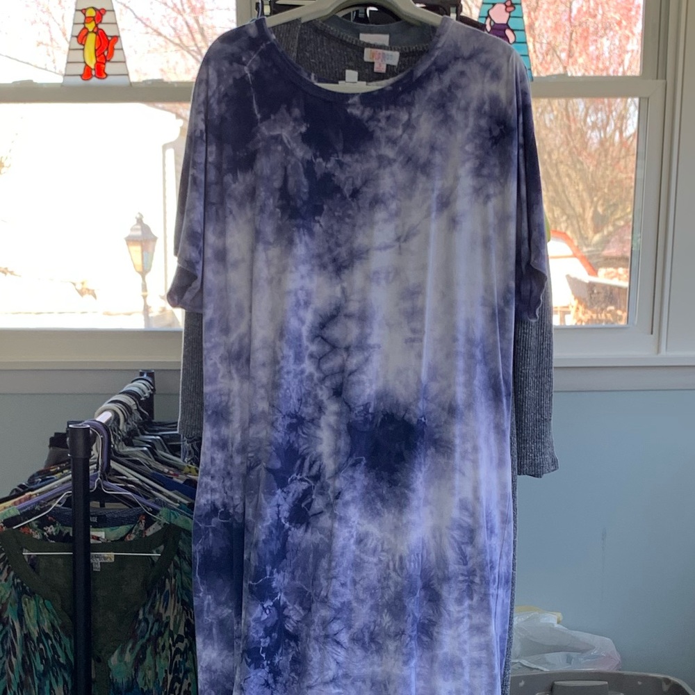 2x blue and white tie dyed Maria in gently used condition